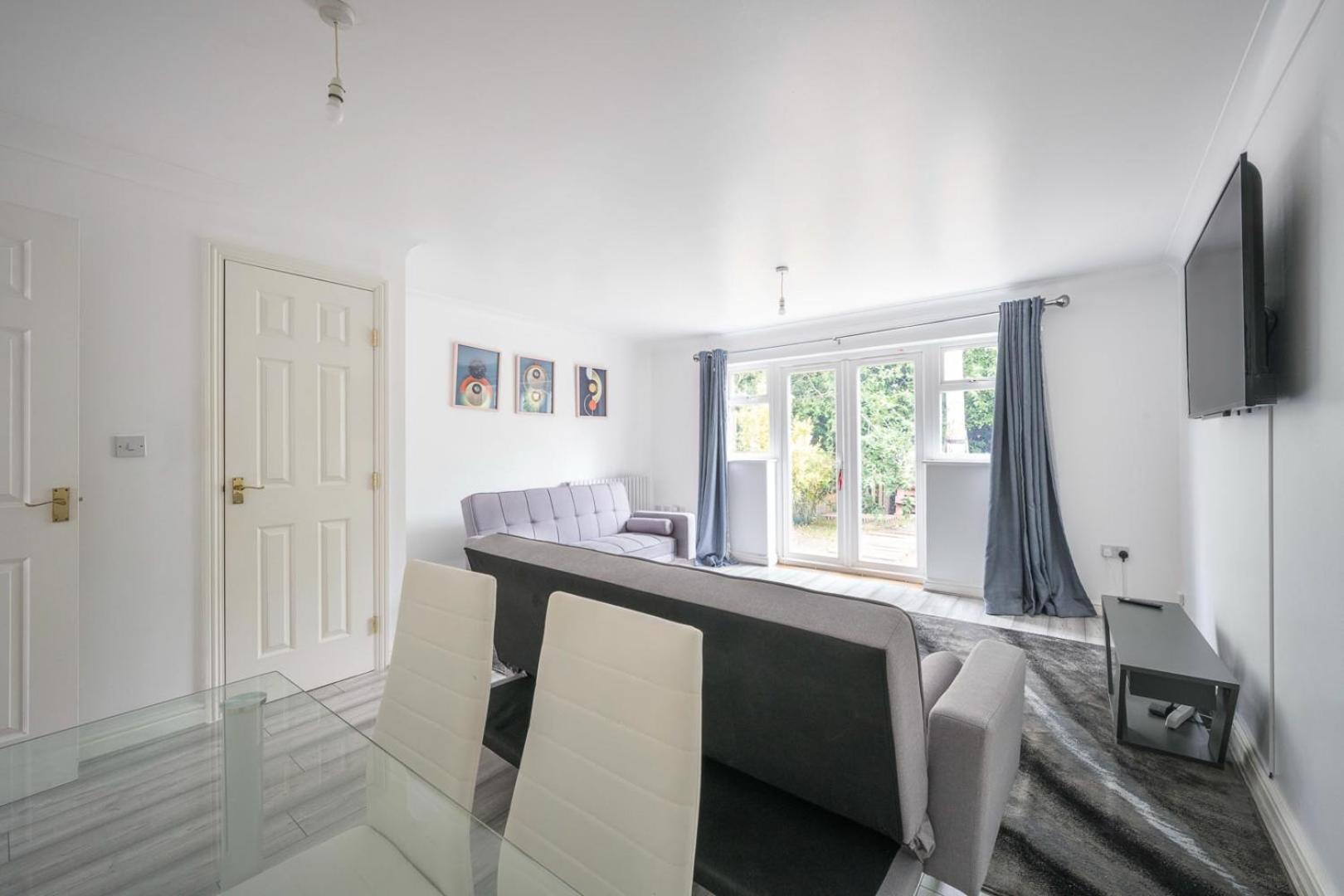 House-Sleeps7-Parking-Garden-Sportschannels Мейдстон Экстерьер фото