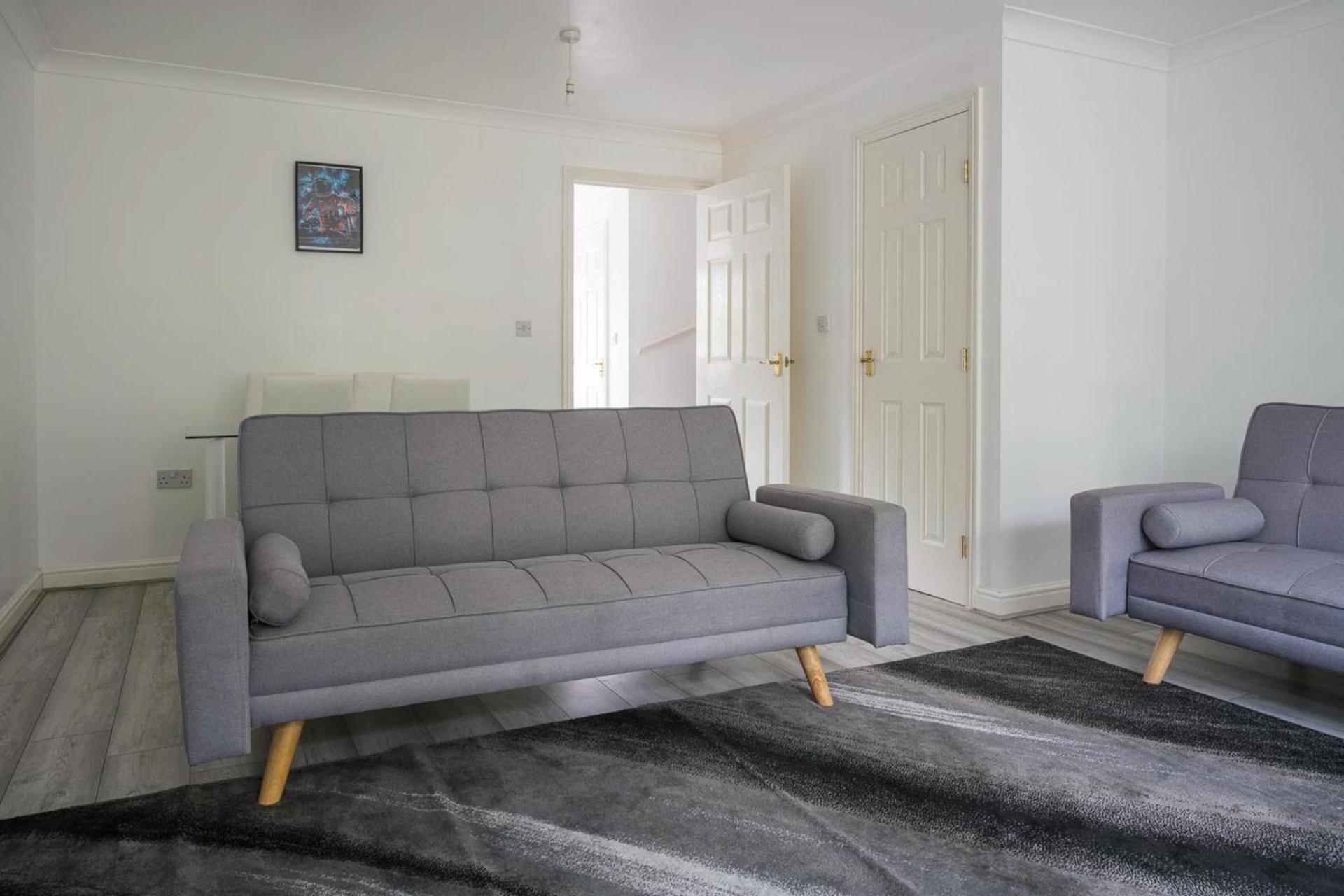 House-Sleeps7-Parking-Garden-Sportschannels Мейдстон Экстерьер фото